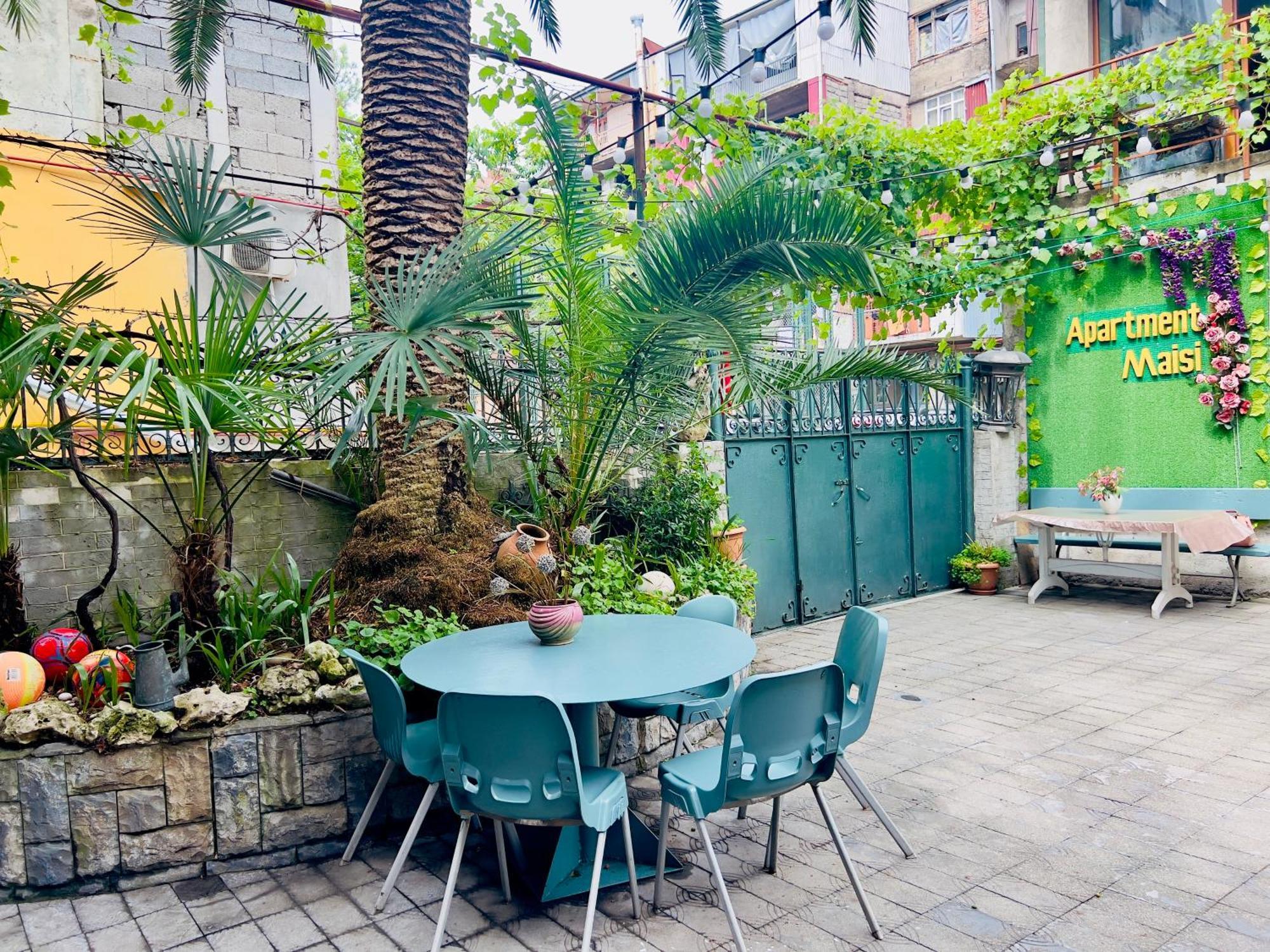 Apartment Maisi 巴统 外观 照片